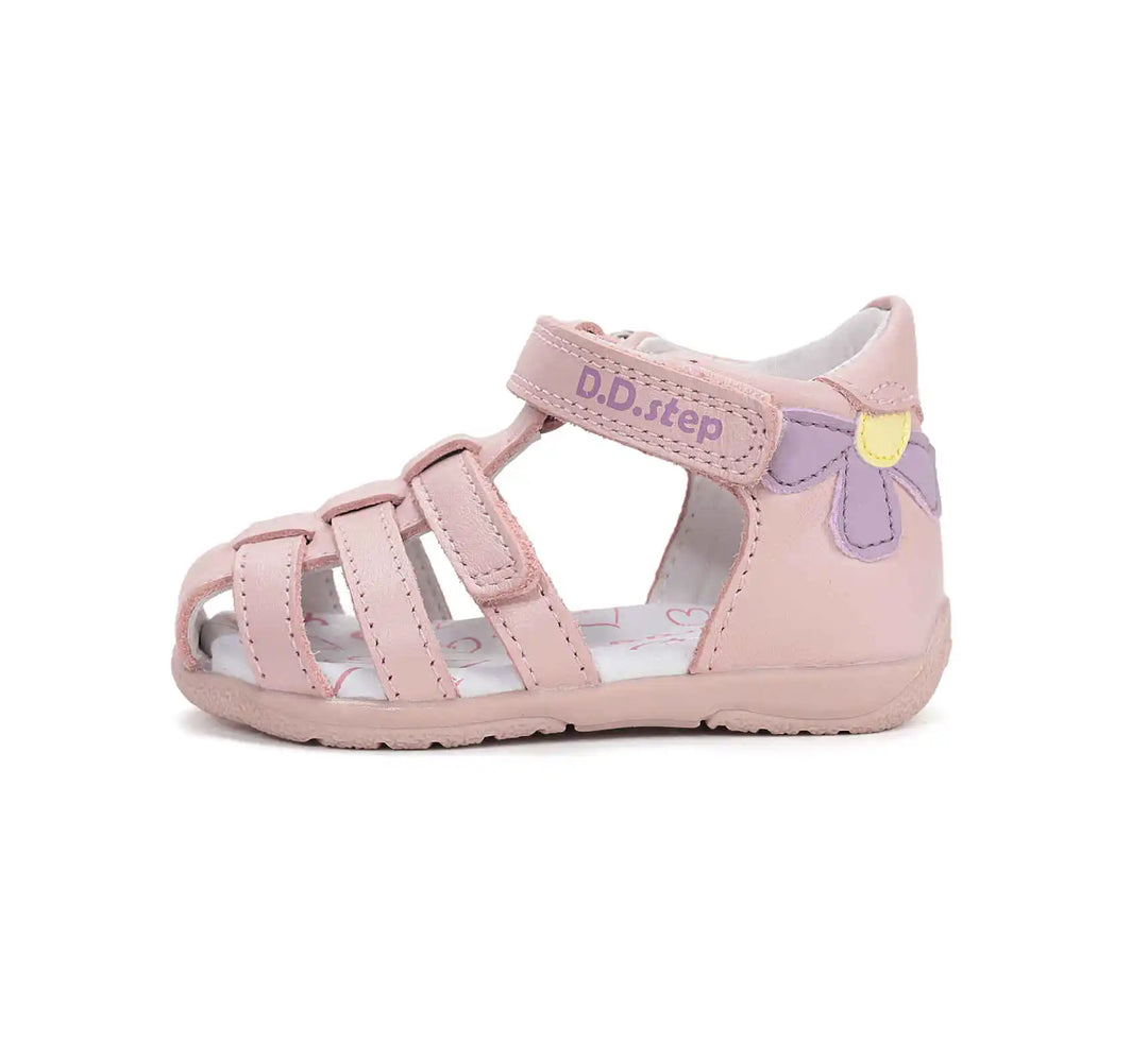 Kindersandalen richtig auswählen – Passform, Materialien & Barfuß-Sandalen